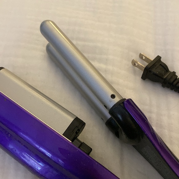 Bed head Tigi wave iron - Picture 2 of 4